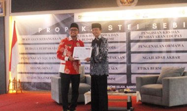 WAKIL WALI KOTA DEPOK BERIKAN MOTIVASI KEPADA MAHASISWA BARU STEI SEBI