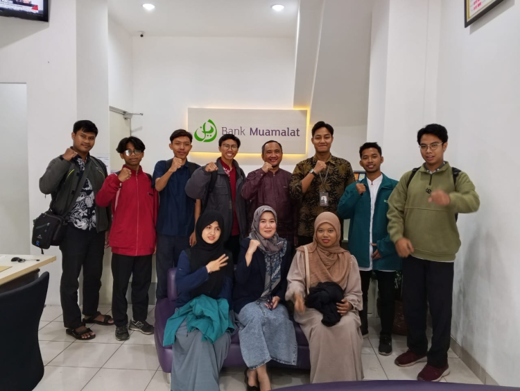 Prodi Perbankan Syariah Institut SEBI Laksanakan Studi Visit ke Bank Muamalat Indonesia Cabang Sawangan