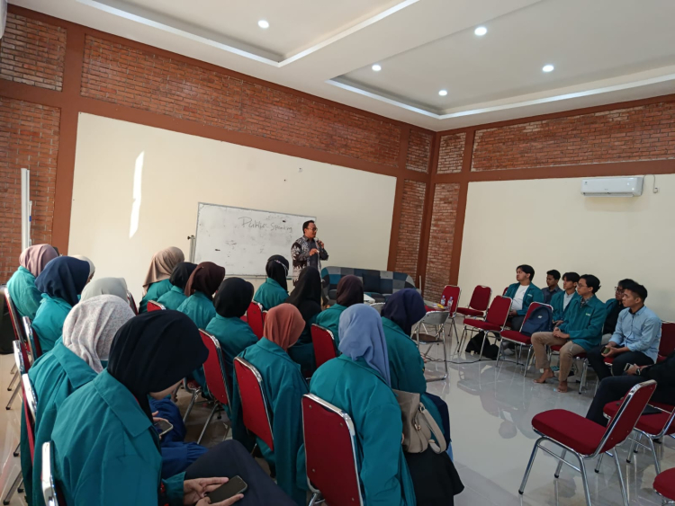 Institut SEBI dan LAZNAS YAKESMA Siapkan Mahasiswa Jadi Komunikator Andal melalui Pelatihan Public Speaking